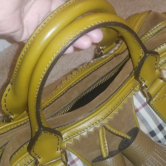 Burberry Plaid Duffle/Travel Leather Tassel Bag - Picture 14 of 15